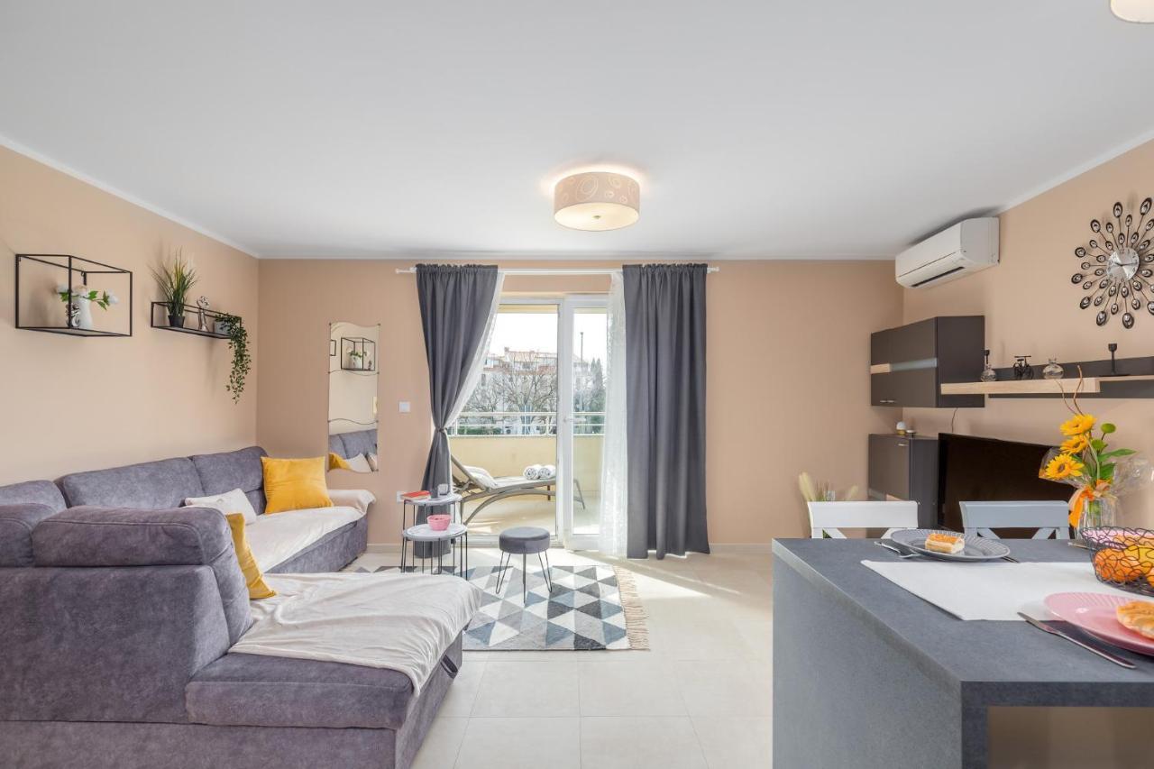 Apartment Andrea Porec Luaran gambar